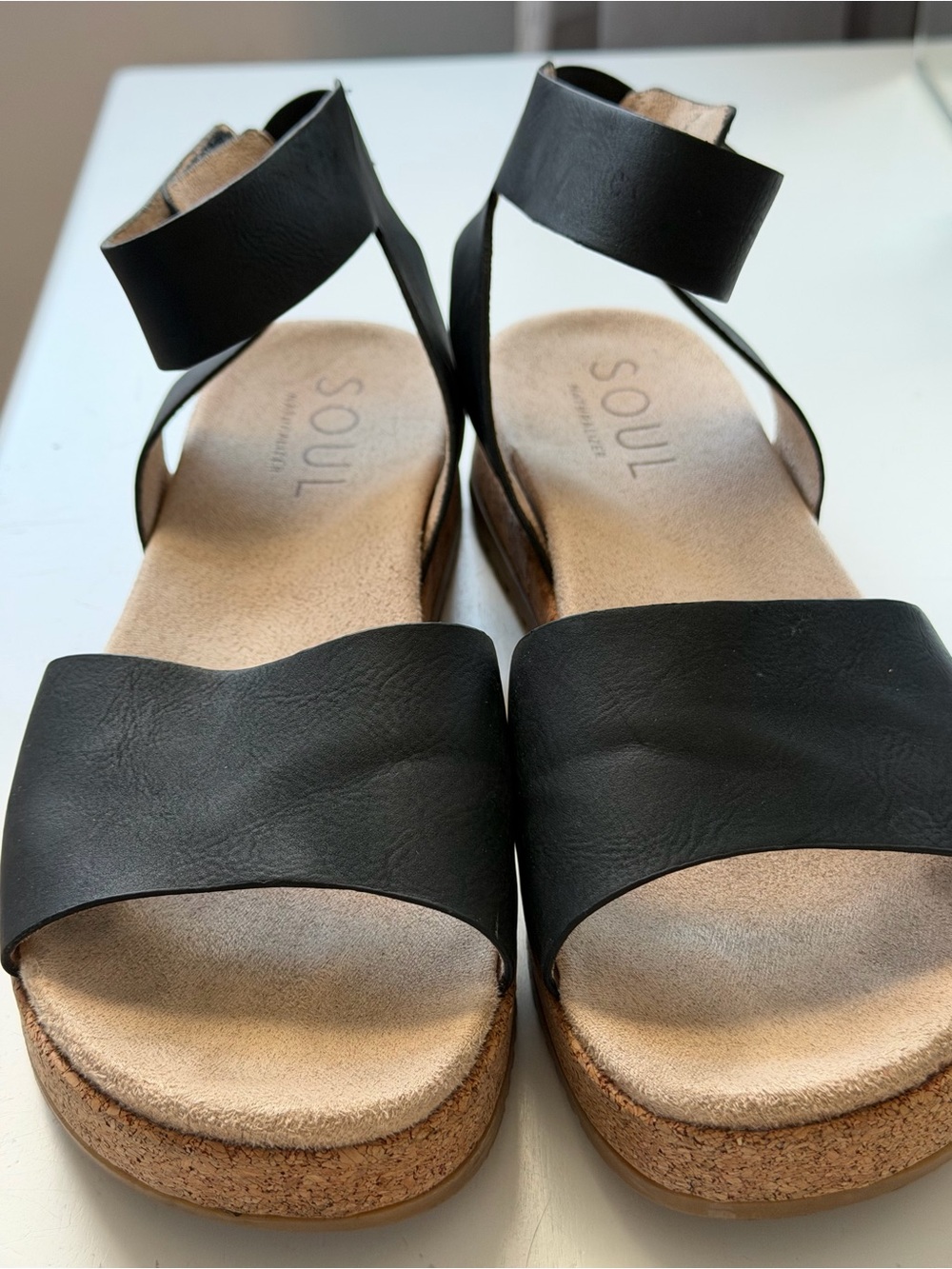 Women's Naturalizer Black Leather Ankle-Strap Platform Sandals - Picture 4 of 9